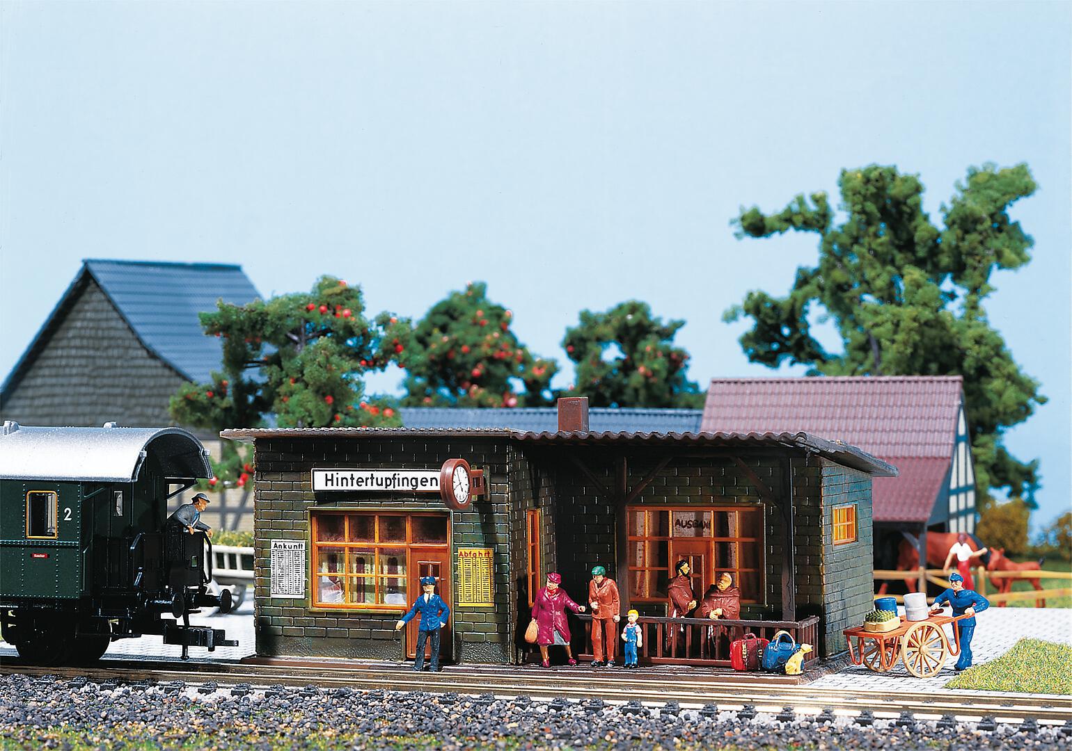 Piccola Stazione di Sosta scala H0 FALLER 110091
