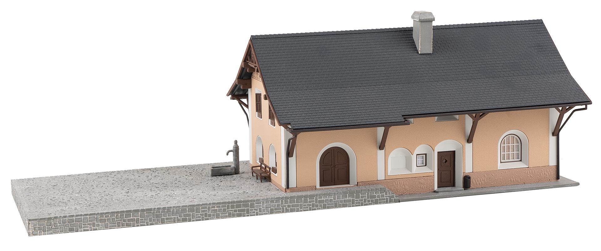 Stazione Ardez in scala H0 FALLER 110144