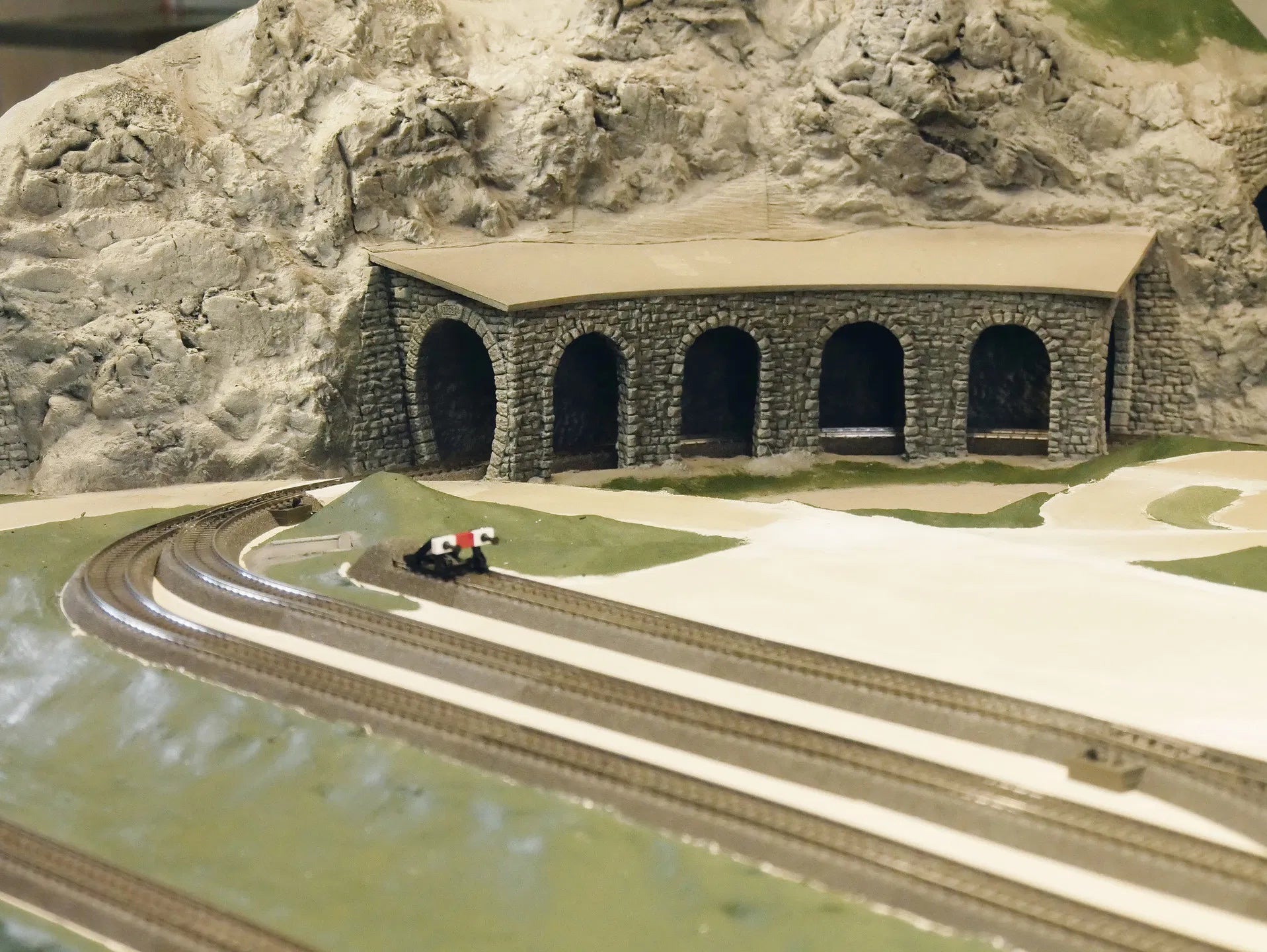 NOCH 53600 easy TRACK Kit di percorso ferroviario "Karlsberg"